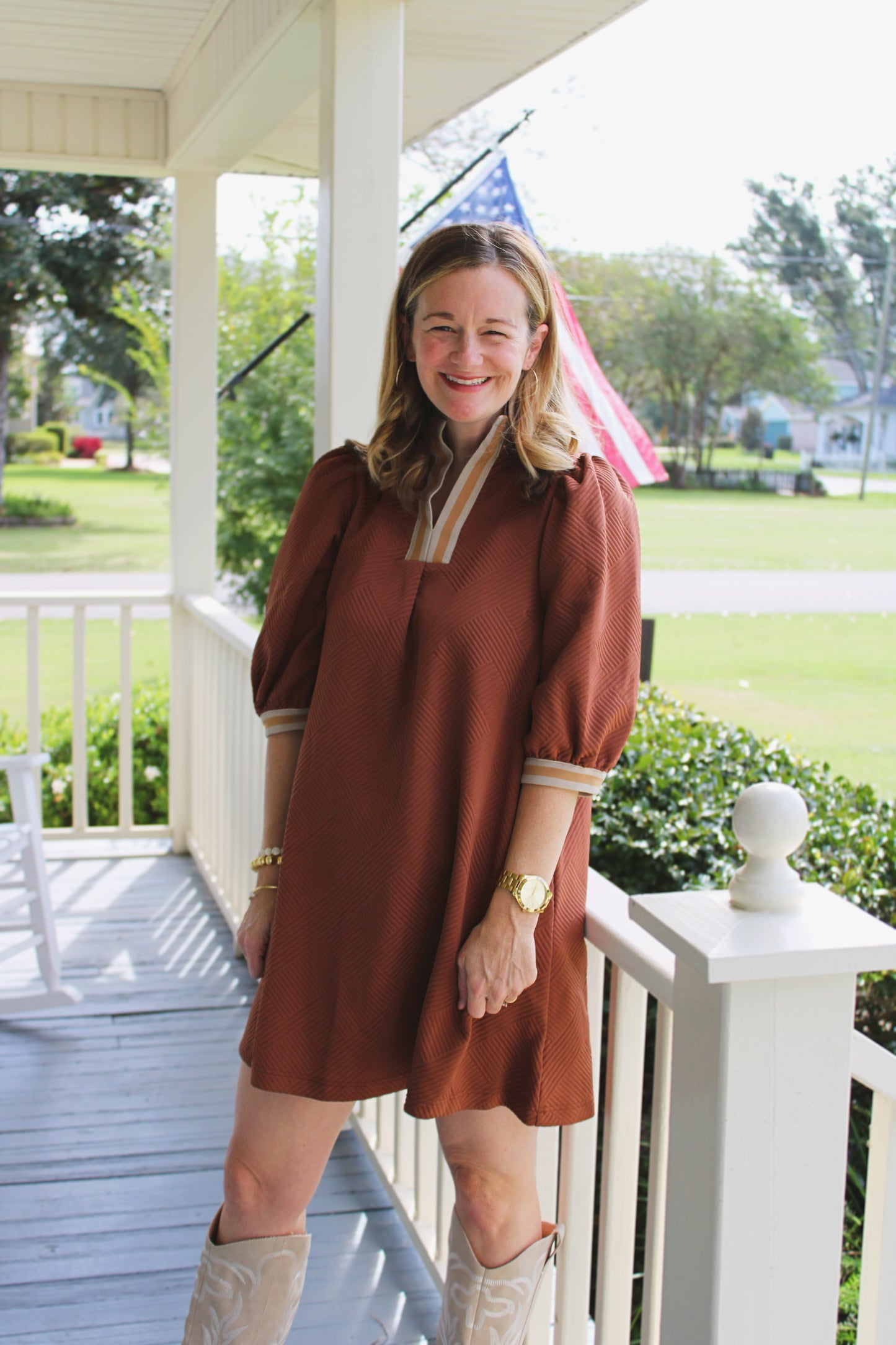 Annie Textured Brown Mini