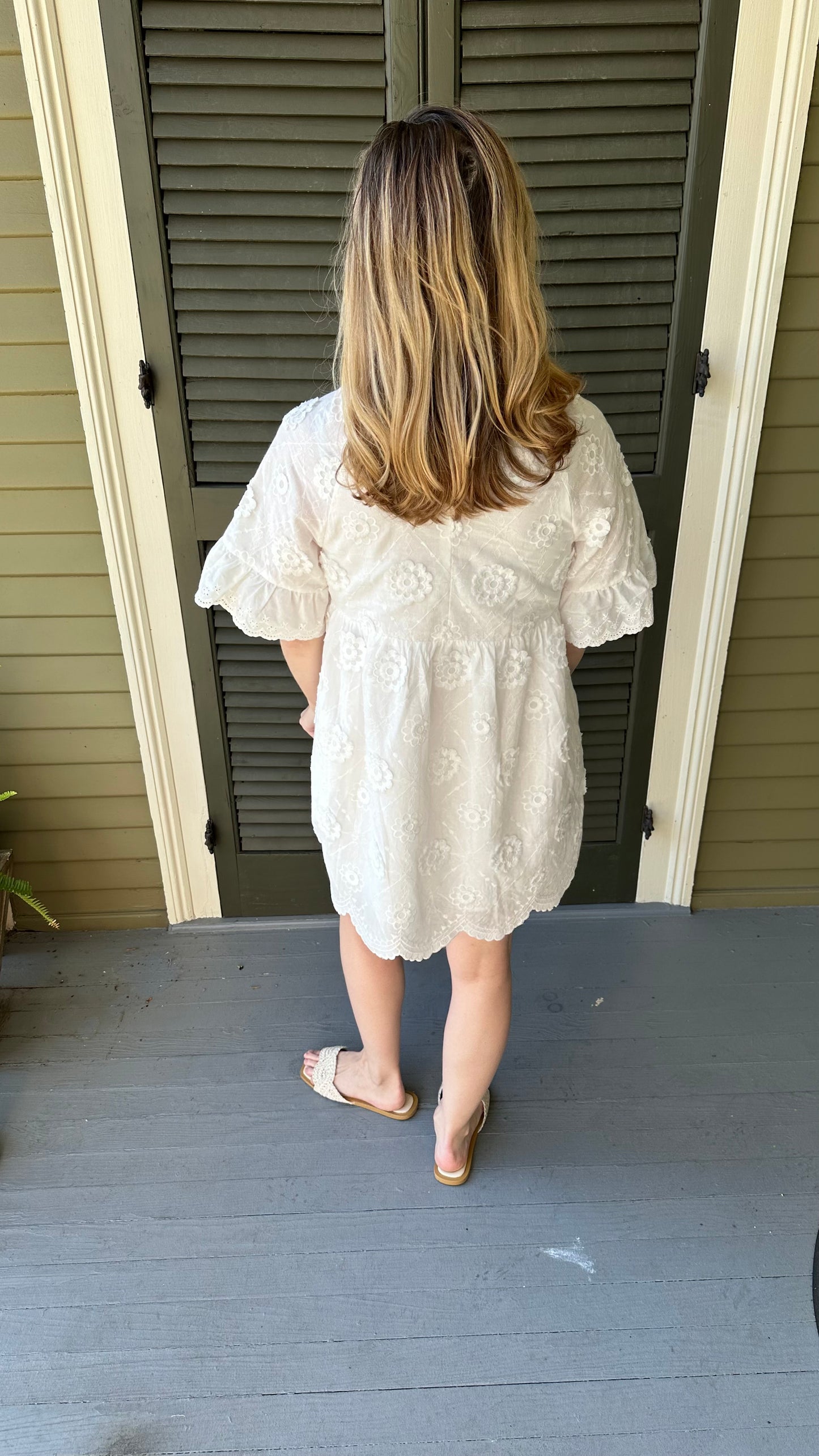 Eyelet & Embroidered Mini Floral