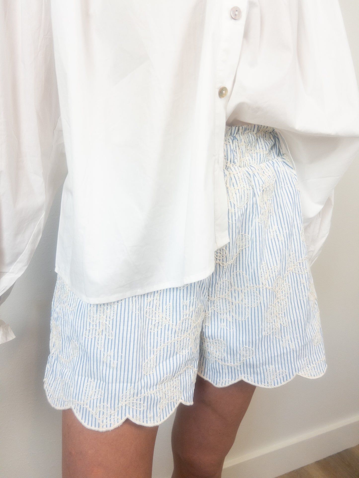 Blue stripe scallop shorts